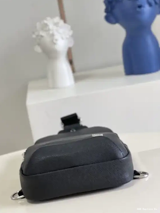 AAA Replica Ru VUITTON SLING AVENUE BAG LOUIS 0605